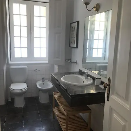 Beautiful 5 Bedroom For 14 Guests-pool & Bbq Estoril